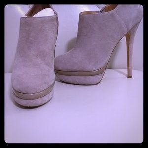 Kelsi Dagger mushroom suede booties
